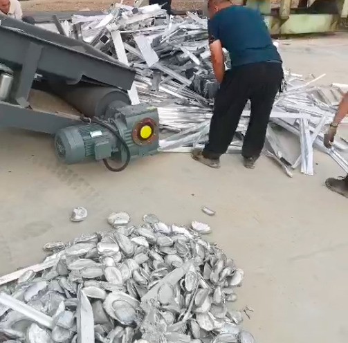 路友110kW斷橋鋁破碎線(xiàn)：從精準(zhǔn)上料到高效出料的全程視頻