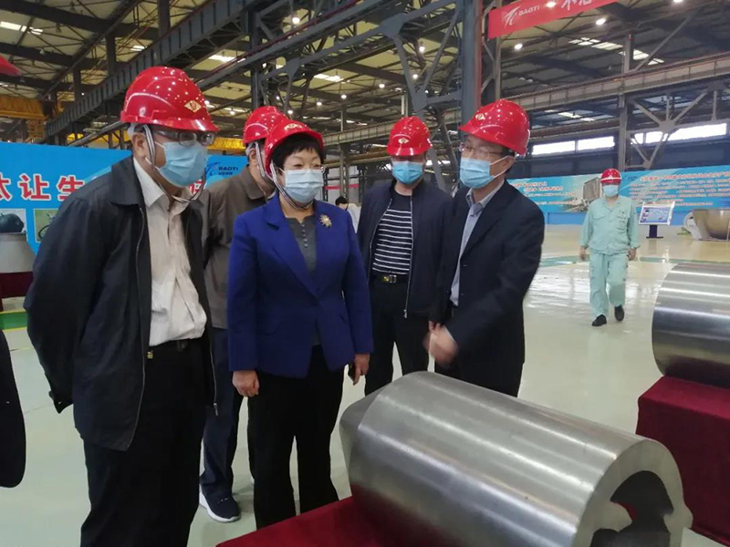 省政府研究室主任楊三省來(lái)公司調(diào)研