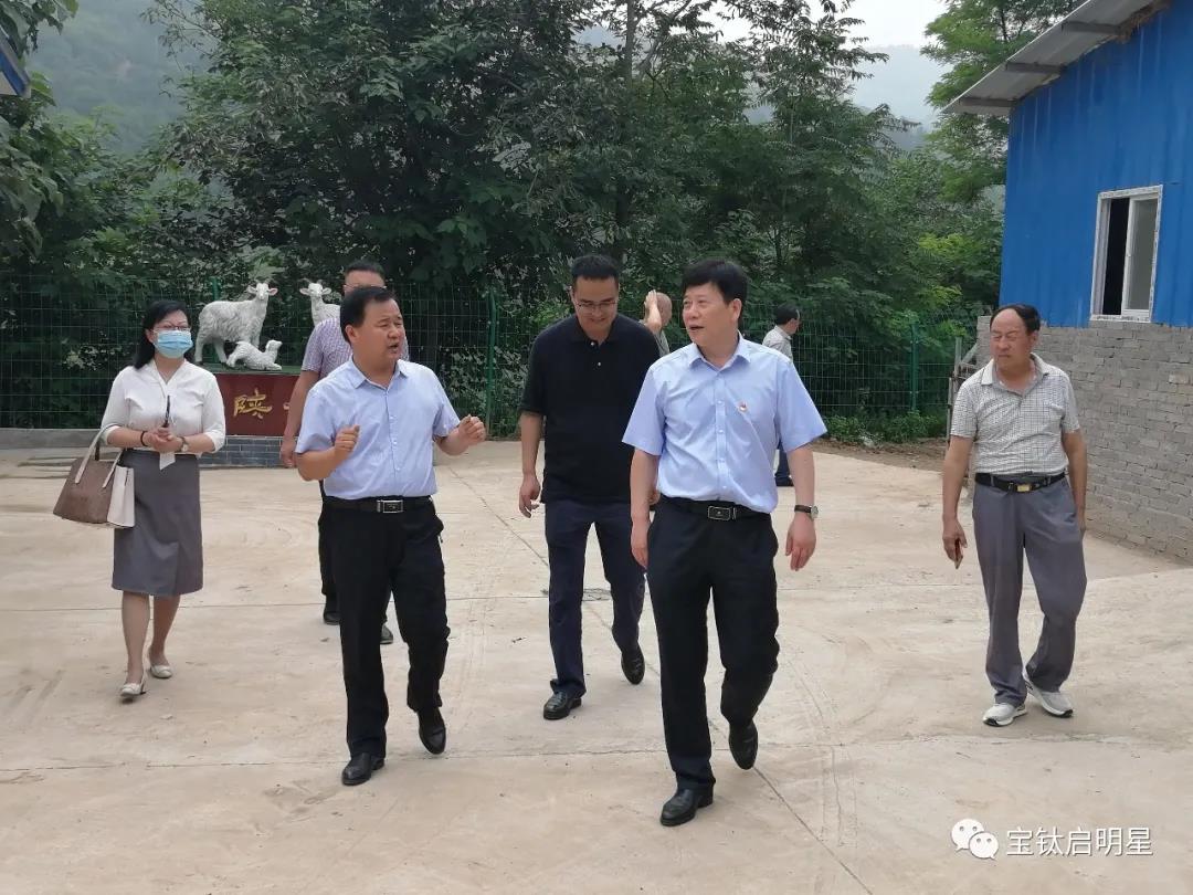 王文生走訪慰問(wèn)結(jié)對(duì)幫扶貧困戶